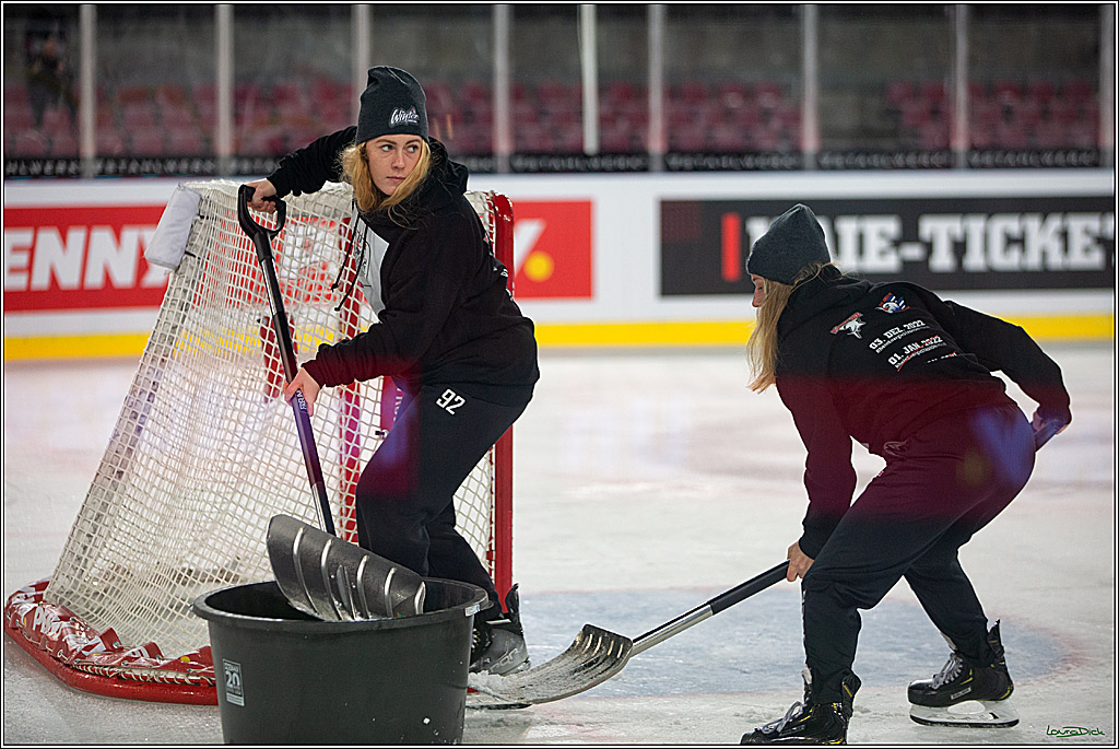 PENNY DEL; Koelner Haie- Fischtown Pinguins; Koeln, 22.12.2022